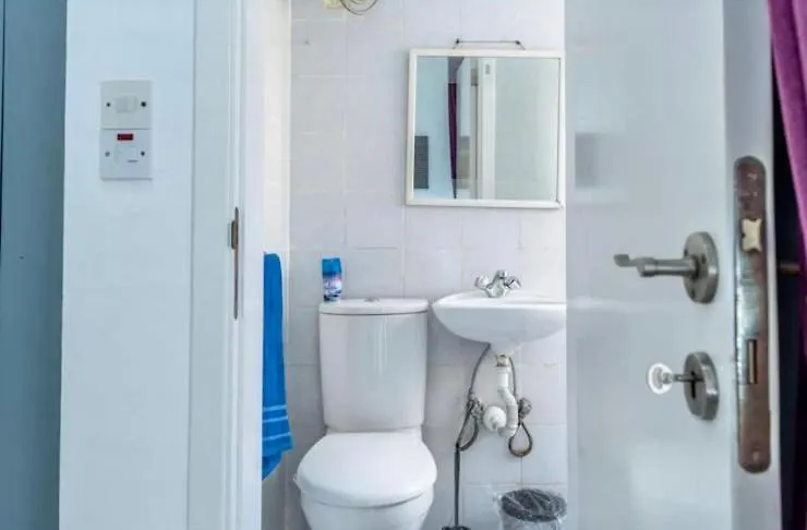 Homestay Room 2- Private Room With Balcony Ac Wifi And En Suite Malta